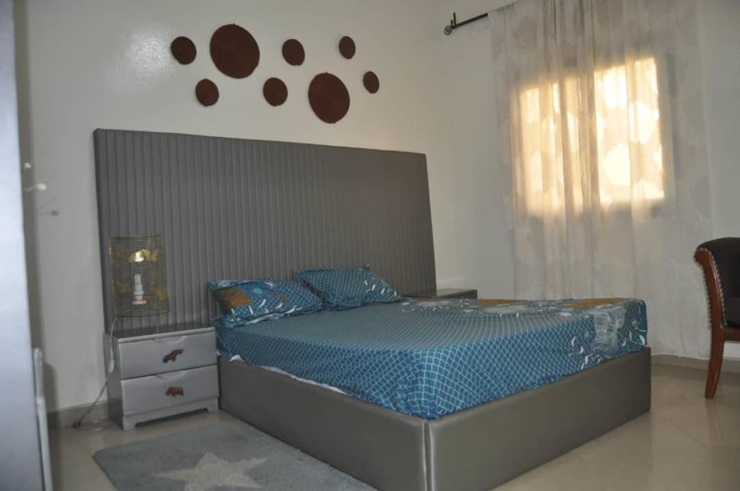 Le "Grand Bleu", Un Bel Appartement Paisible, Sur Et Spatieux Au Coeur De La Station Balneaire De Saly Portudal Extérieur photo
